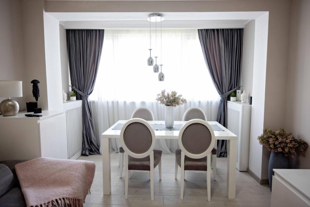 Joyful Apartment Timişoara Buitenkant foto